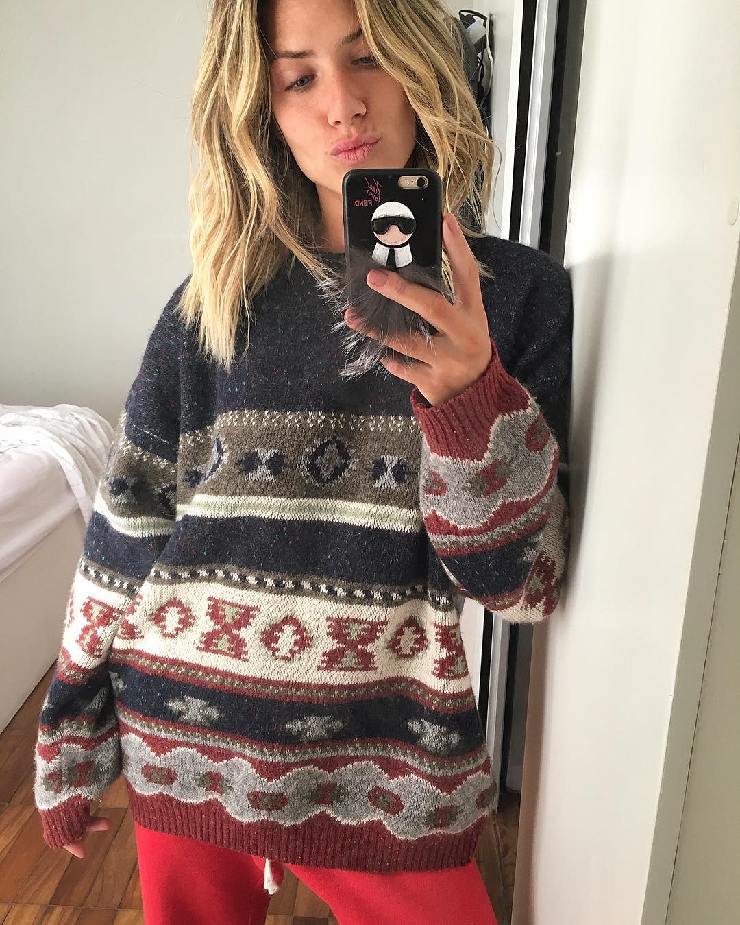 Giovanna Ewbank compartilha foto sem make e de pijama no Instagram