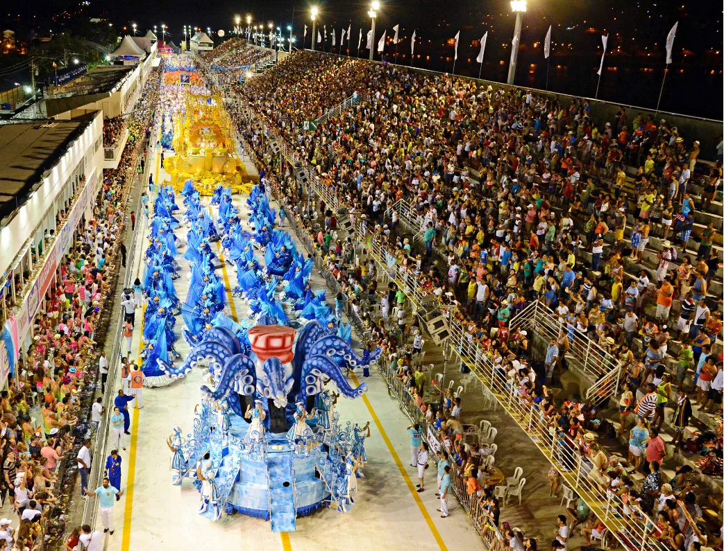 Mais de 40 candidatos disputam os títulos de rainha, princesa e rei momo do carnaval capixaba