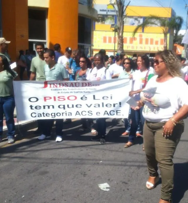 Agentes de saúde prometem protesto na Serra em razão da demissão de 50 servidores