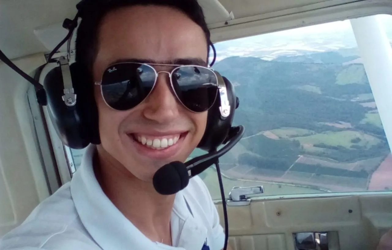 Avião cai e copiloto morre em Belém, no Pará