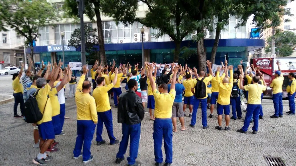 Greve dos trabalhadores dos Correios permanece por tempo indeterminado no Espírito Santo