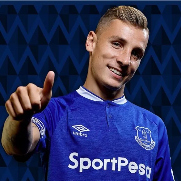 Barça confirma acordo de R$ 95 mi e francês Lucas Digne é contratado pelo Everton