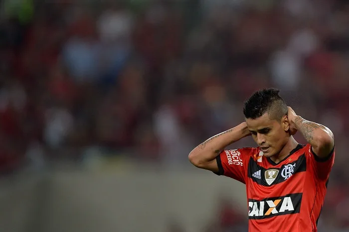 RIO DE JANEIRO – RJ – 09/04/2014 – LIBERTADORES 2014/FLAMENGO X LEON – Everton do Flamengo durante partida pela Libertadores 2014 no estadio Maracana. Foto: Pedro Martins/AGIF