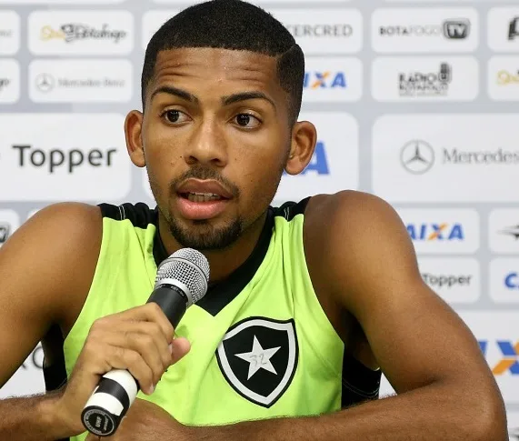 Matheus Fernandes. Treino do Botafogo no Estadio Nilton Santos. 02 de Marco de 2017, Rio de Janeiro, RJ, Brasil. Foto: Vitor Silva/SSPress/Botafogo.