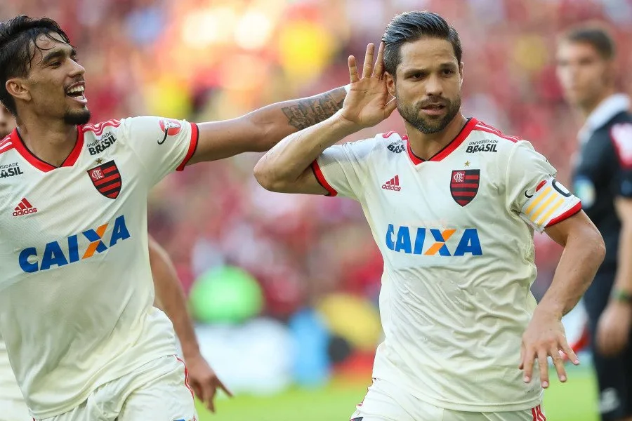 Flamengo aposta no poderio ofensivo contra o Corinthians para seguir na ponta do Brasileirão