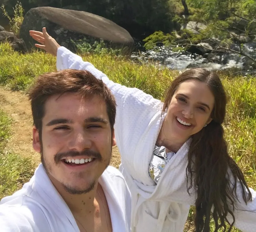 Juliana Paiva e Nicolas Prattes terminam o namoro