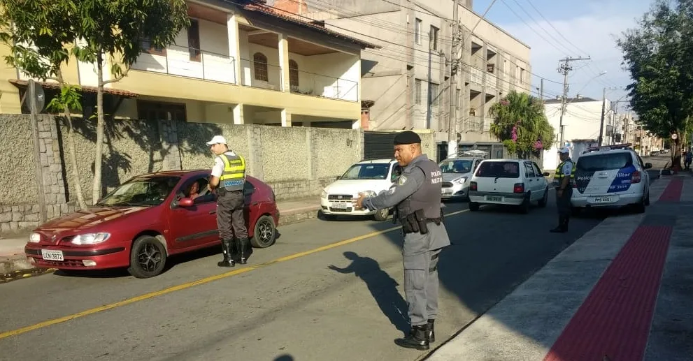 Assassinos e traficantes são presos em operação em cinco bairros da Grande Vitória