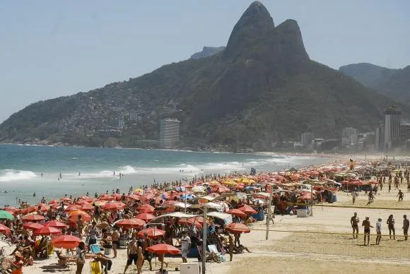 Crise não deve afetar gastos no verão, diz Ministério do Turismo