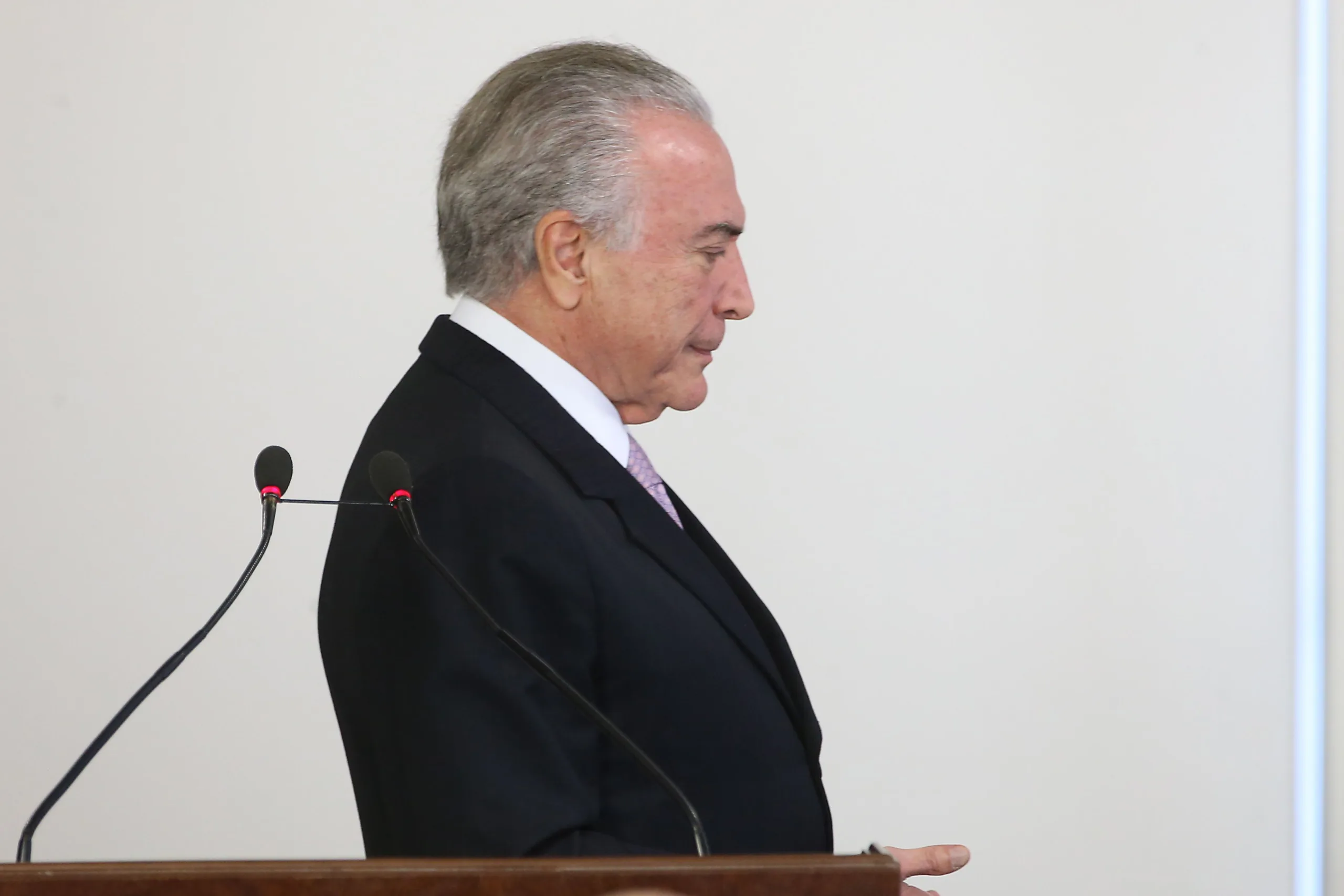 Brasília – Presidente Michel Temer durante cerimônia de assinatura do novo decreto de regularização portuária no Brasil, no Palácio do Planalto (Antonio Cruz/Agência Brasil)