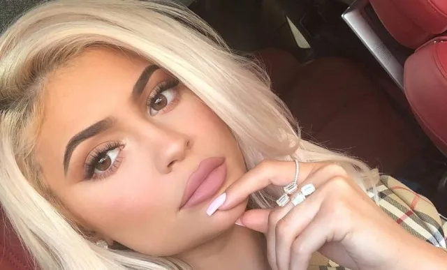 Kylie Jenner lança marca vegana e 'cruelty-free' de cuidados com a pele