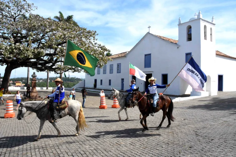 ‘Cavalgada da Amizade’ mantém a tradição na Festa Nacional de São José de Anchieta