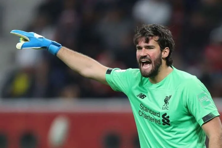 Alisson mantém final de 2019 'viva na memória' para alcançar bi com o Liverpool