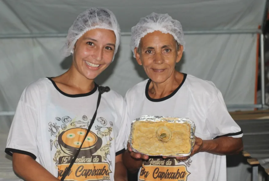 Novidade: embarcação turística para visitar Festival da Torta Capixaba, na Ilha das Caieiras