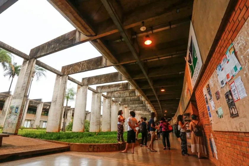 Capes anuncia novas regras para bolsas de pós-graduação