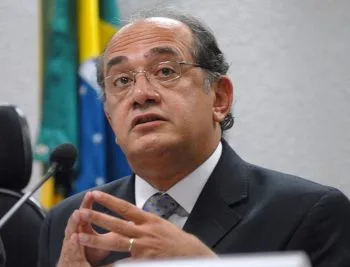 Senadores vão pressionar Gilmar Mendes para julgar financiamento de campanha