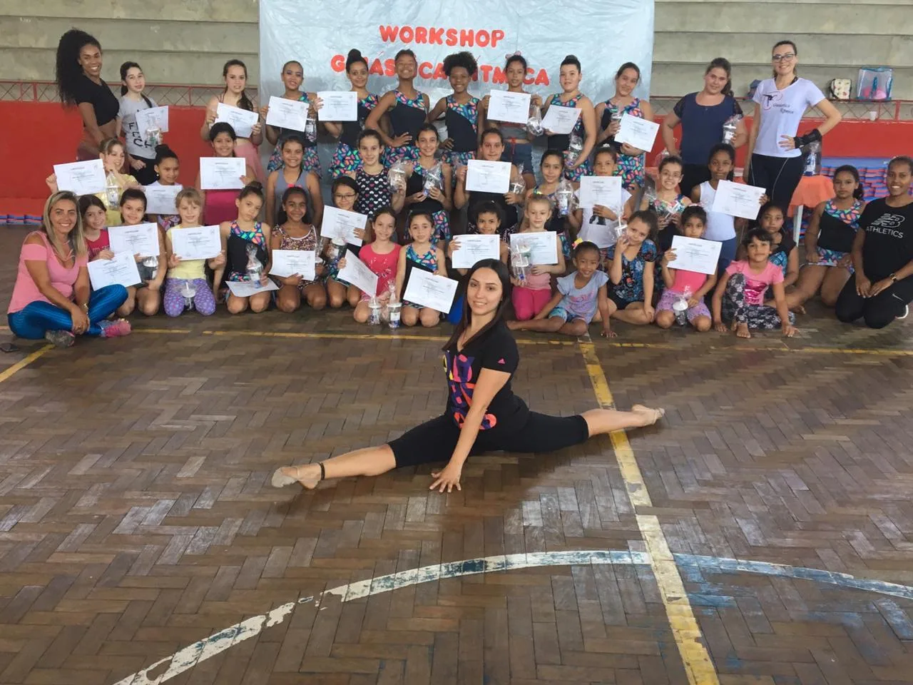 Atleta da Seleção Brasileira faz workshop de Ginástica Rítmica em Colatina