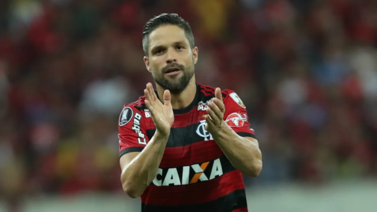 Diego e Lincoln voltam a treinar com grupo e ficam mais perto de reforçar o Fla