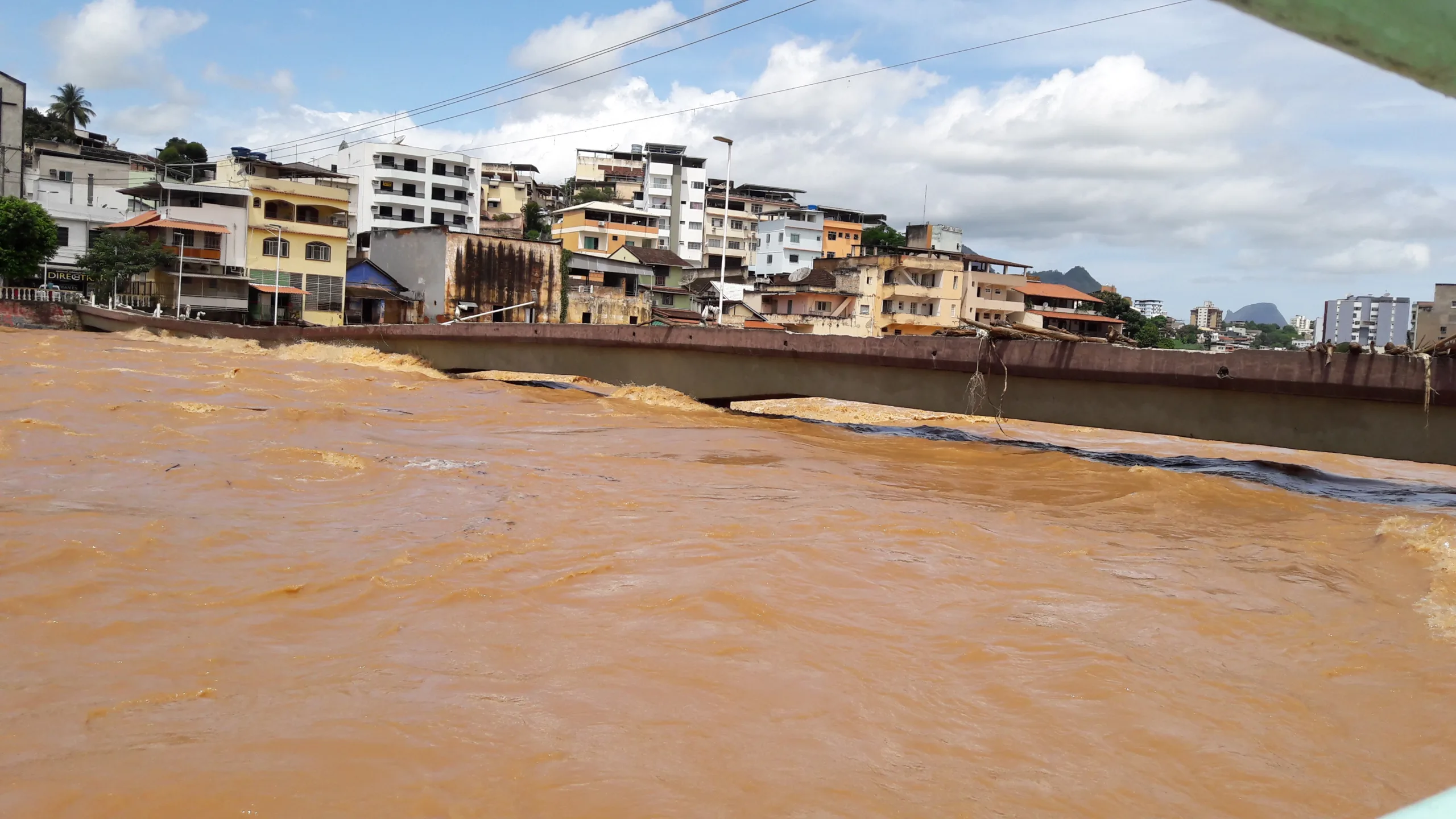 Abastecimento de água em Cachoeiro é parcialmente restabelecido