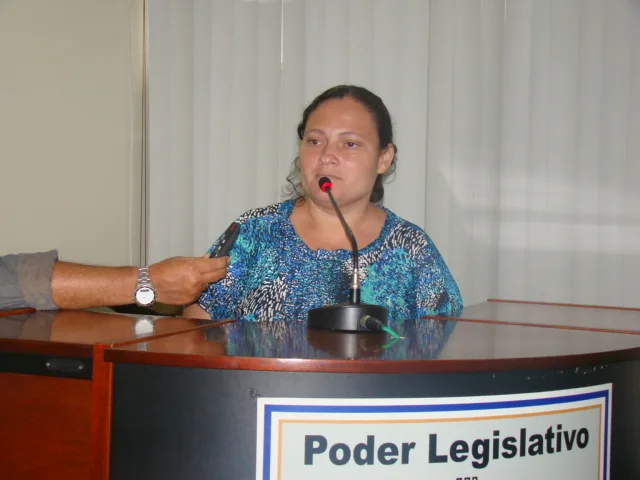 Mulheres protestam na Câmara de Vereadores contra fechamento de creche em Cachoeiro