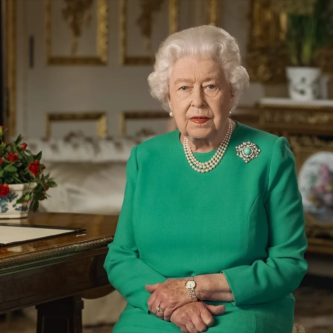 Loja do McDonald's da Rainha Elizabeth II reabre no Reino Unido