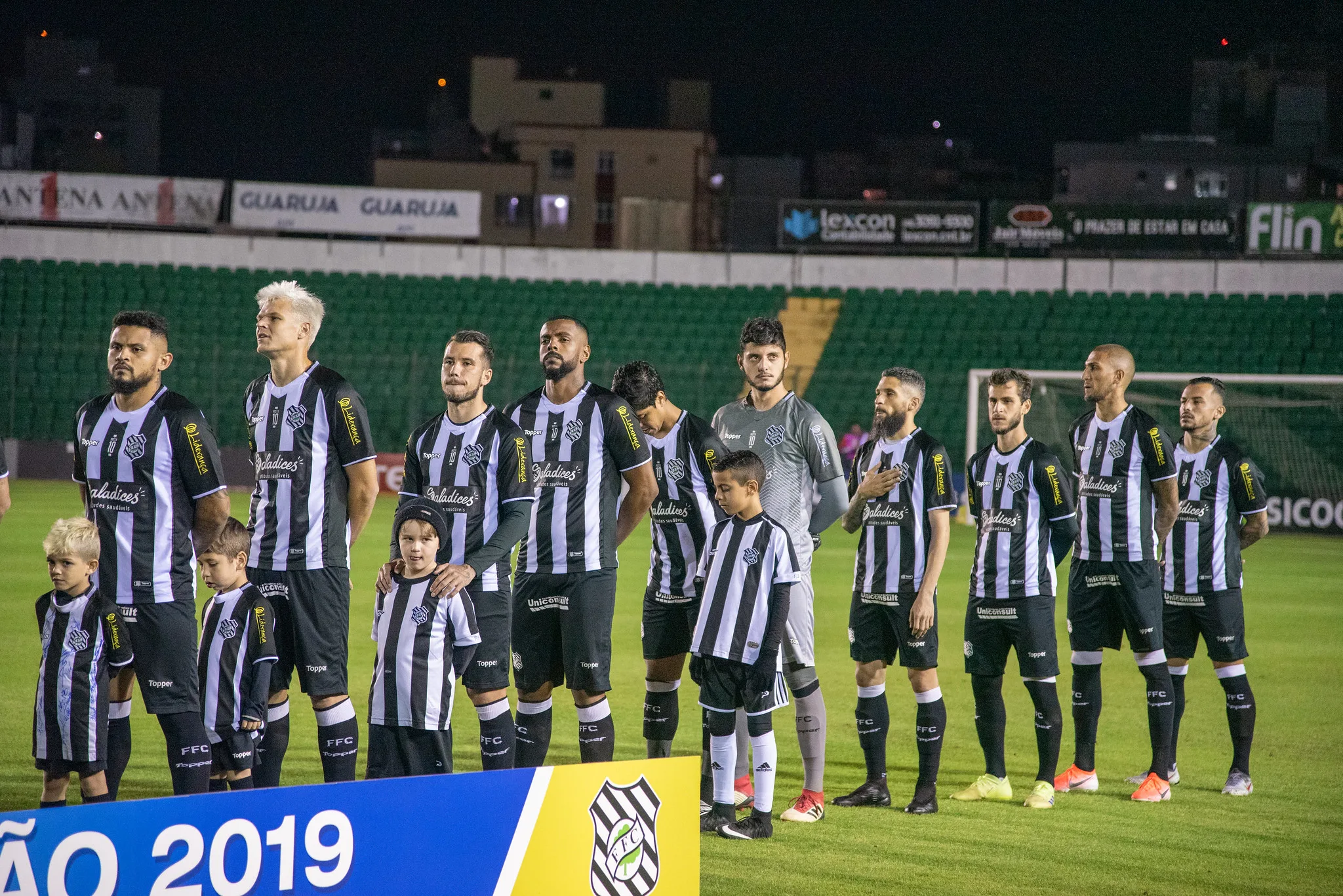 Elenco do Figueirense desmente diretoria e não descarta novo W.O.