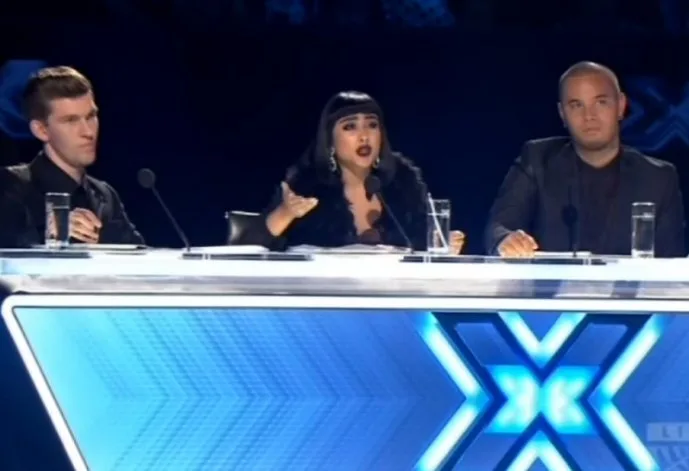 Jurada do X Factor da Nova Zelândia humilha candidato e é demitida