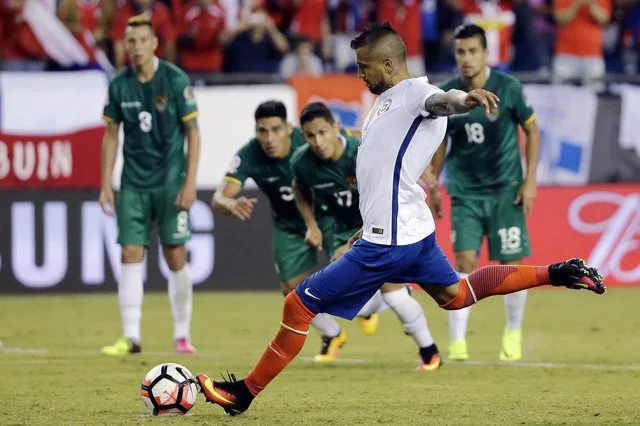 Chile derrota a Bolívia e segue vivo na Copa América