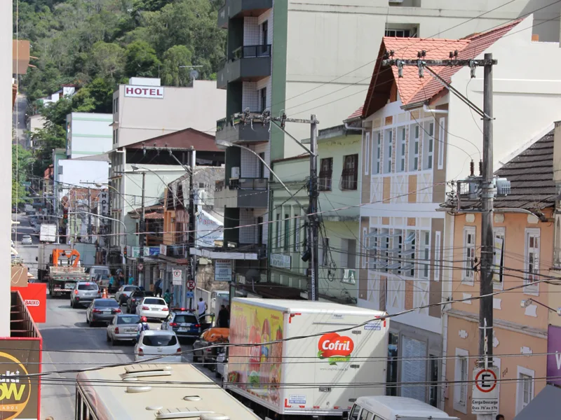 Dia do Município: fique atento às alterações no trânsito nesta terça-feira (12)