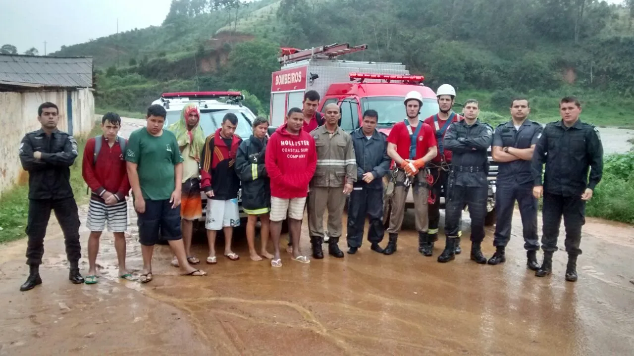 Jovens mineiros são resgatados após fortes chuvas em Iúna