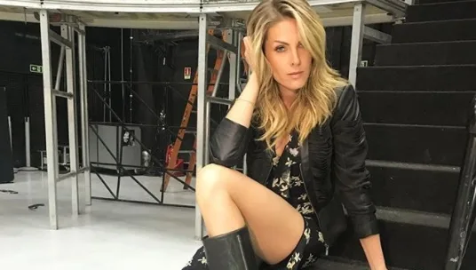 Ana Hickmann comemora aniversário do filho com festa simples e caseira