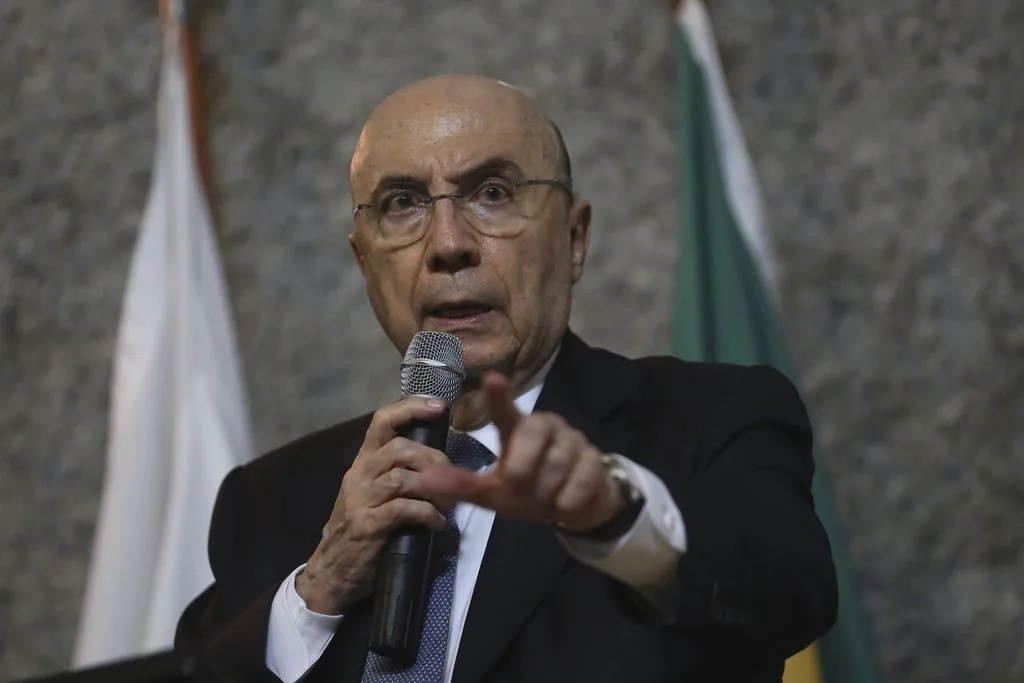 Brasília – O ministro da Fazenda, Henrique Meirelles, abre o 3º Seminário CARF de Direito Tributário e Aduaneiro (José Cruz/Agência Brasil)