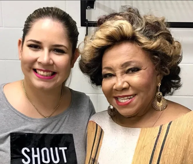 Alcione posa com Marília Mendonça e sugere parceria: "Estou esperando ela fazer nossa música"