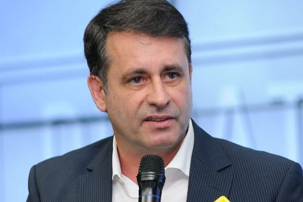 Luciano encontra dificuldades para escolher vice de chapa da reeleição