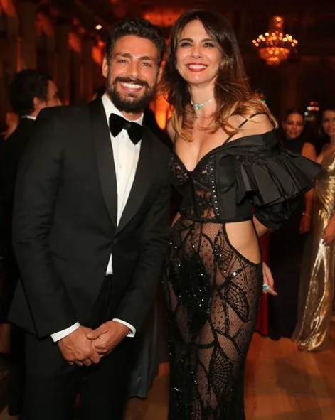 Luciana Gimenez posa com Cauã Reymond e fãs torcem por romance: -DiCaprio perdeu!