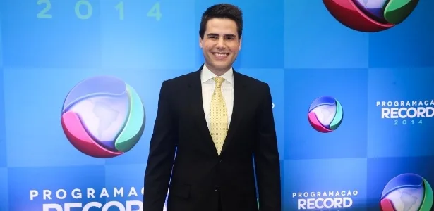 Volta de Luiz Bacci para a Record será anunciada hoje a noite no programa do Gugu