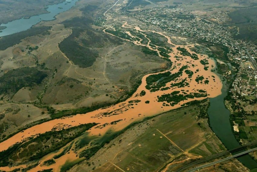 Rio Doce, da Lama ao Calote?