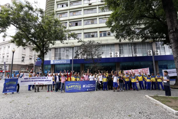 Correios ingressam com ação de dissídio coletivo junto ao Tribunal Superior do Trabalho