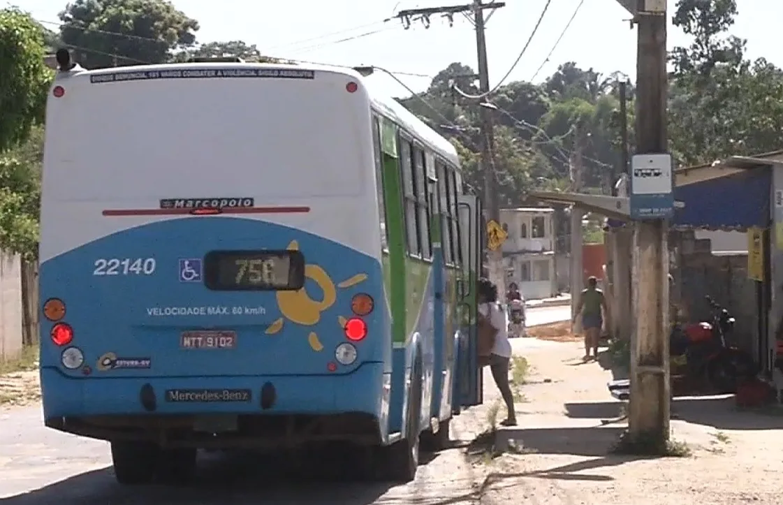 Passageiros são vítimas de arrastão em ponto de ônibus em Padre Gabriel, Cariacica