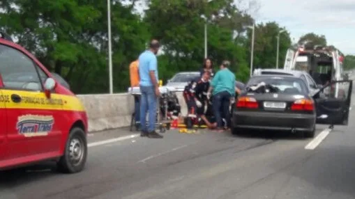 Uma pessoa fica ferida em acidente envolvendo quatro veículos Reta do Aeroporto