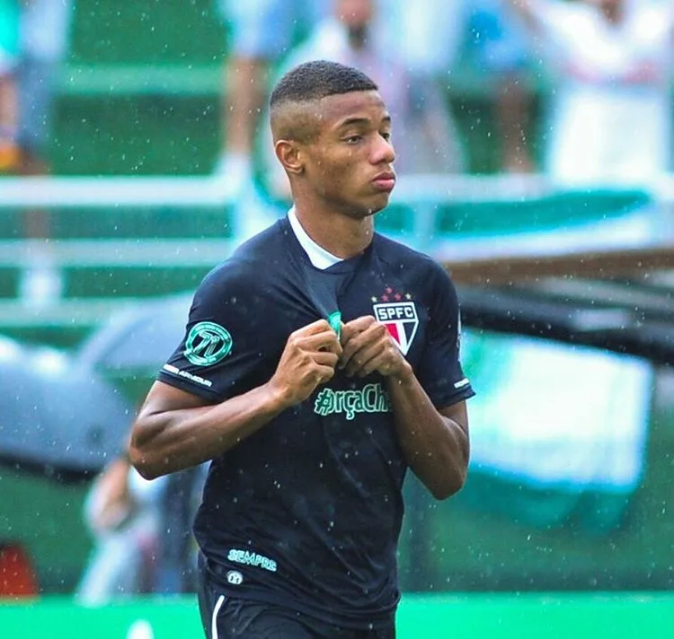 São Paulo acerta venda de David Neres para o Ajax por R$ 50 milhões