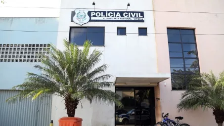 Nem no dia da padroeira igreja escapa da criminalidade e é arrombada em Vitória