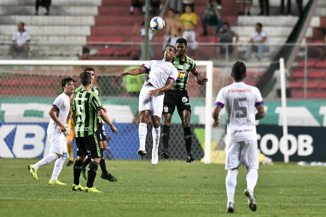 Paraná vence América-MG no Independência e sobe para 5º na Série B