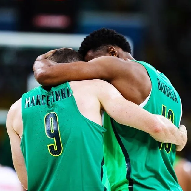 Após duas prorrogações, Argentina vence e complica o Brasil no basquete masculino