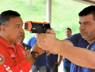 Guarda passa por treinamento com armas não letais em Cachoeiro