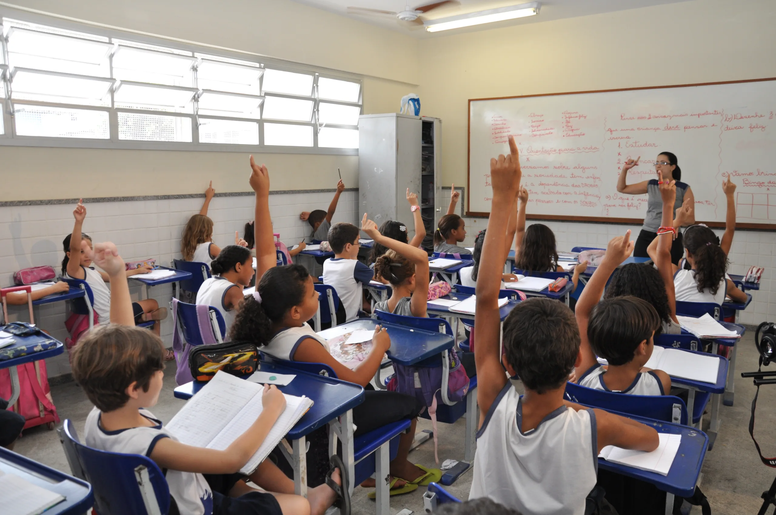 Cachoeiro abre seleção de assistentes de alfabetização para escolas municipais