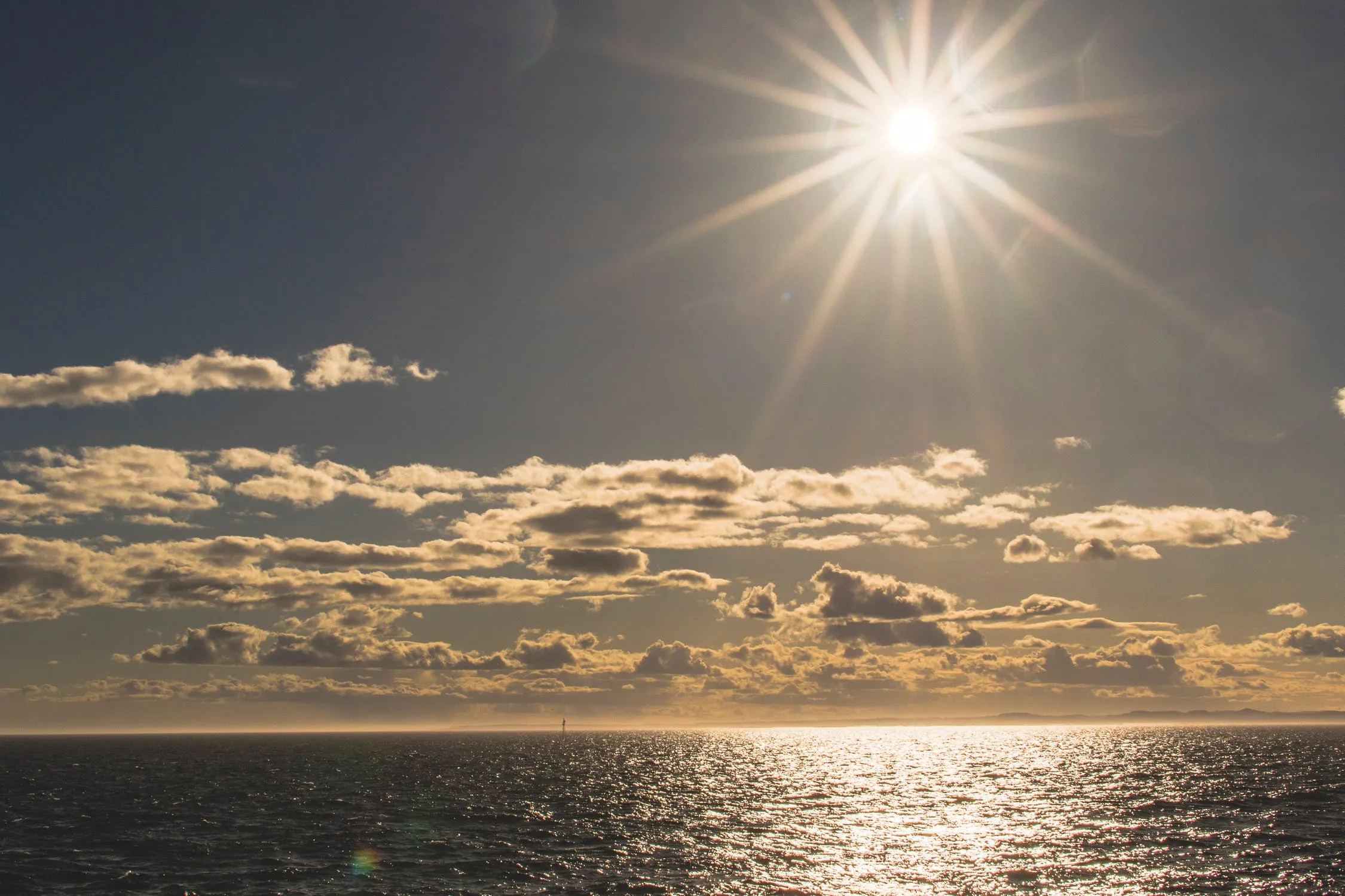 Domingo de sol e semana começa com temperaturas de até 33º C no Espírito Santo