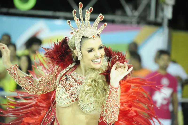 Carnaval 2015 – Escola de Samba MUG