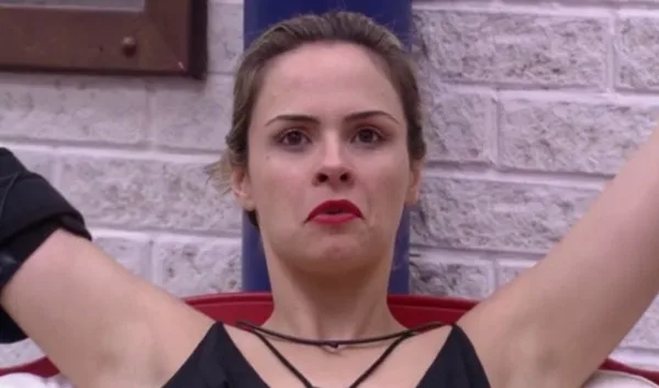 Ana Paula vence a prova do anjo no BBB 16