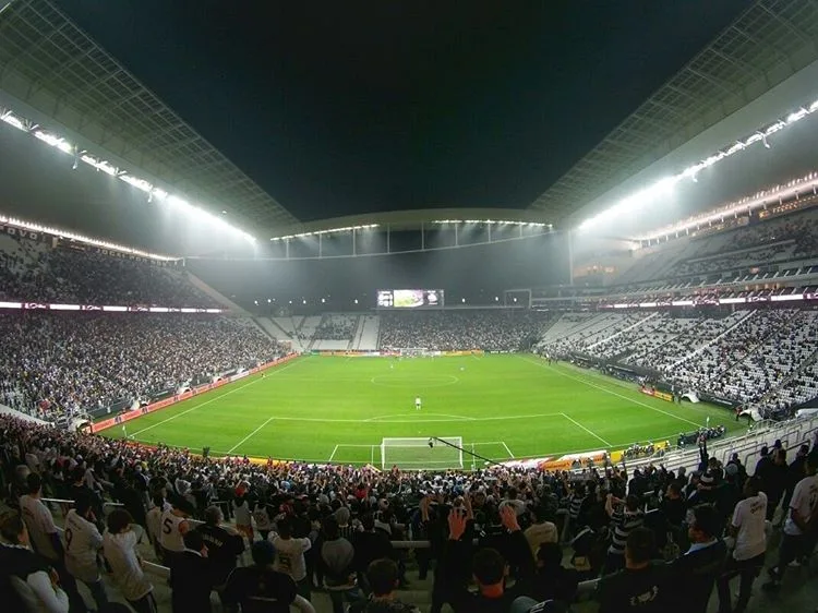 STJD suspende organizadas do Corinthians e interdita parte da arena