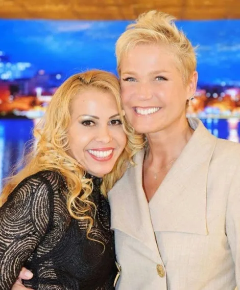 Artistas parabenizam Xuxa pelos seus 54 anos